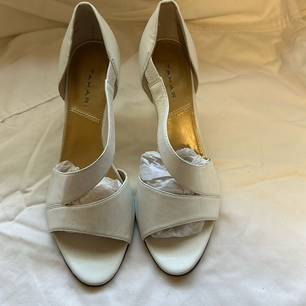 Women shoes, Tahari, size 9